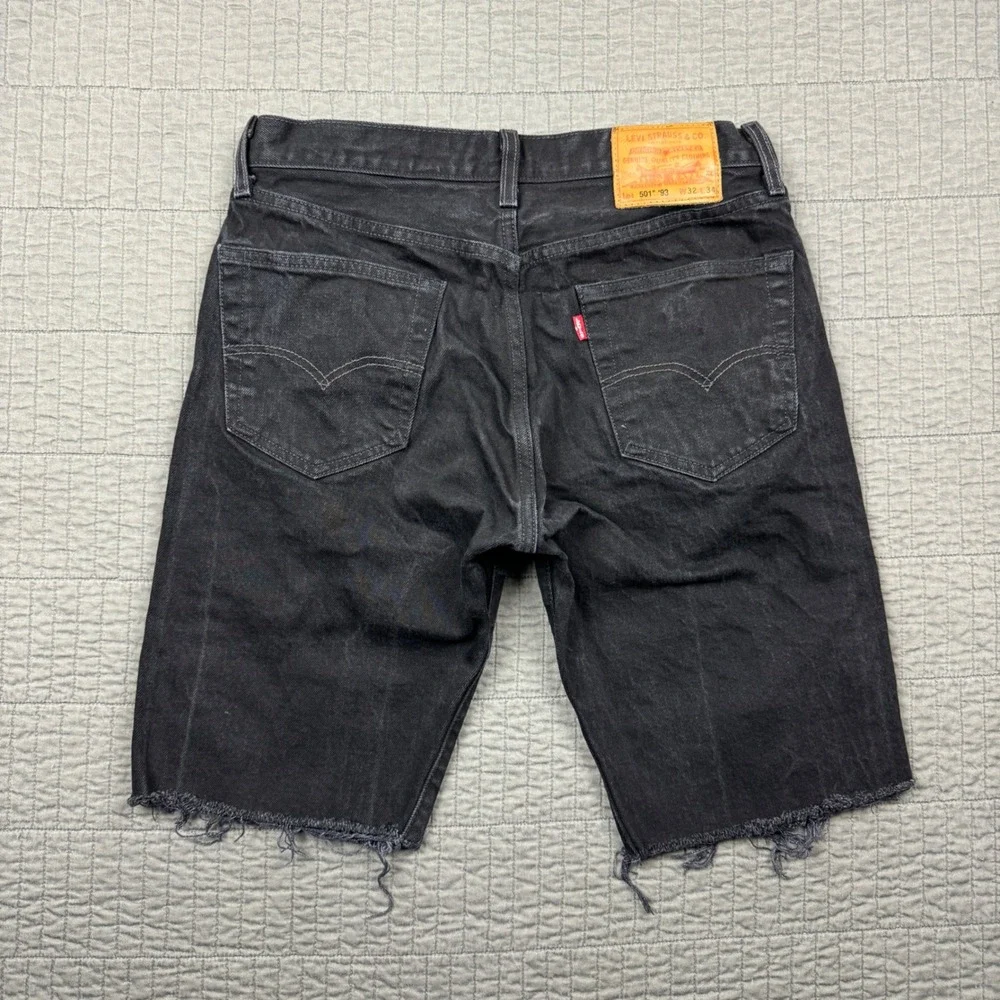 Levis Premium 501 Men 32 Black Denim Cut Off Shorts Button Fly 10